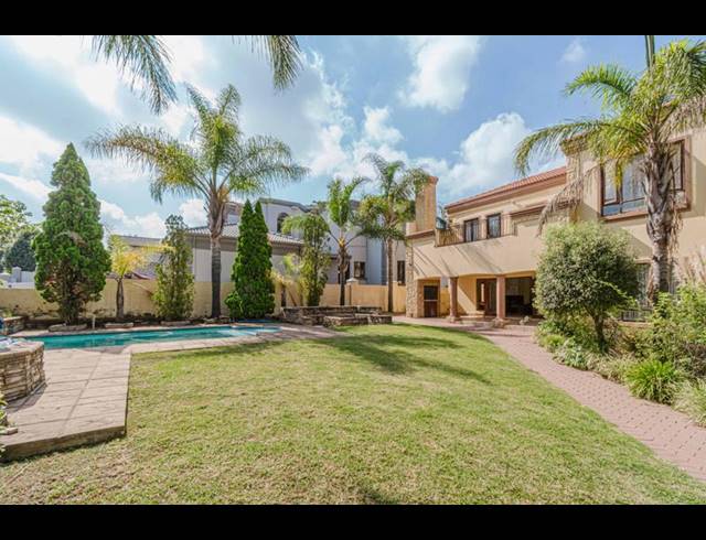 4 BEDROOM HOUSE FOR SALE IN BLUE VALLEY GOLF ESTATE